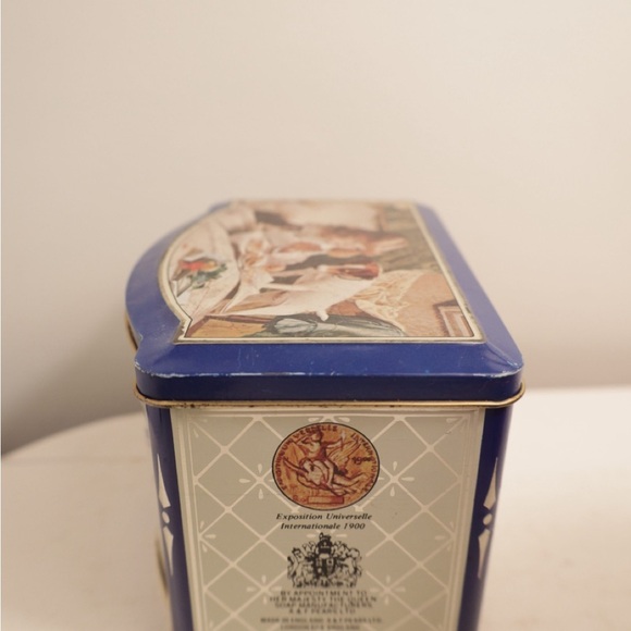 Vintage Blue Decorative Tin Box Pears tea tin kitchen storage kitten puppy child - Picture 5 of 6
